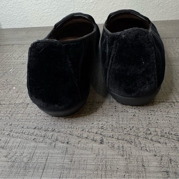 AEROSOLES Black and Gold Betunia  Loafers with Stylish Embroidery - Picture 3 of 12